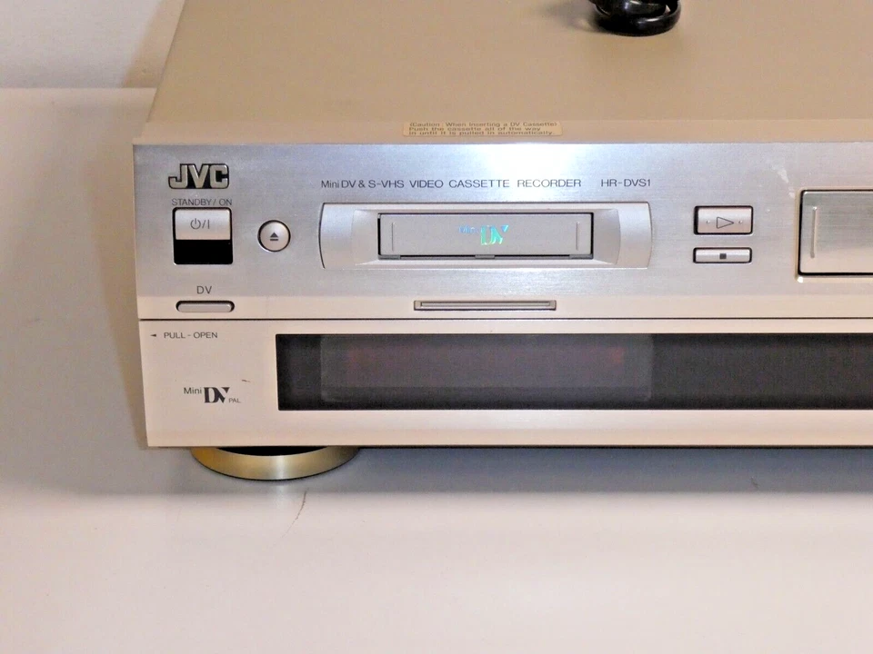 JVC HR-DVS1 miniDV / S-VHS Videorecorder serviced, inkl. FB, 2 Jahre Garantie - Bild 2 von 4