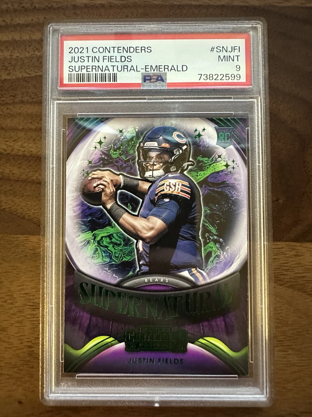 Justin Fields Panini Contenders Supernatural #SNJFI Emerald