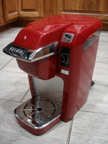 Keurig K10 Candy Apple Red Mini Single Serve Cup Coffee Maker EUC - Picture 1 of 11