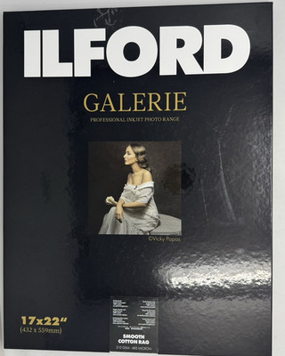 Ilford GALERIE Smooth Cotton Rag Paper 17 x 22'', 25 Sheets *bent corners