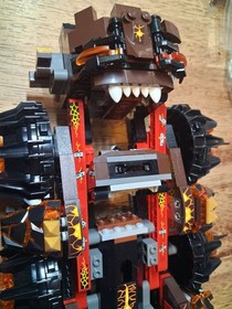 Lego Nexo Knights 70321 General Magmar's Seige Machine Partial Build