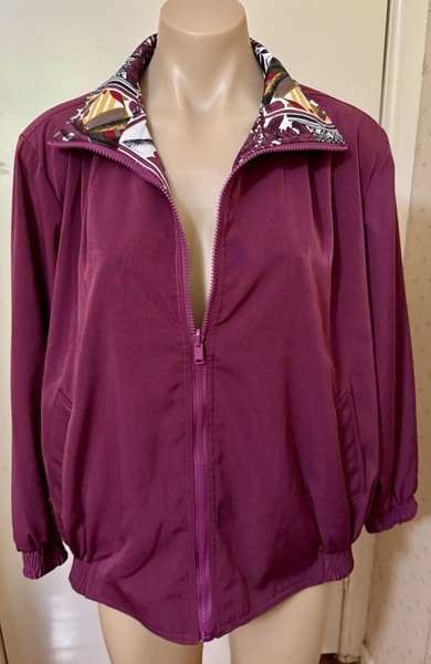 fully reversible 2-in-1 bomber jacket, size 10 (estimated, see measurements)