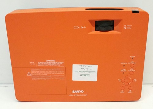 Sanyo XGA PLC-XE33 Projector Orange - Picture 6 of 8