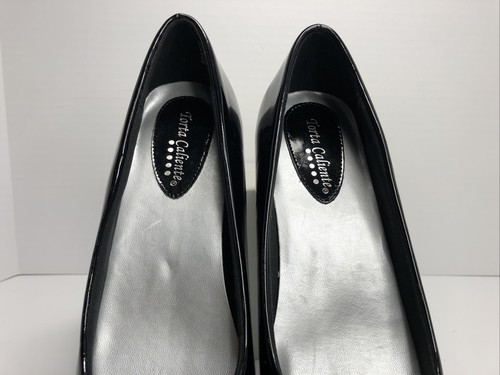 Torta Caliente Pumps Size 9 Black Patent with Bead Flower Bow - Picture 4 of 12