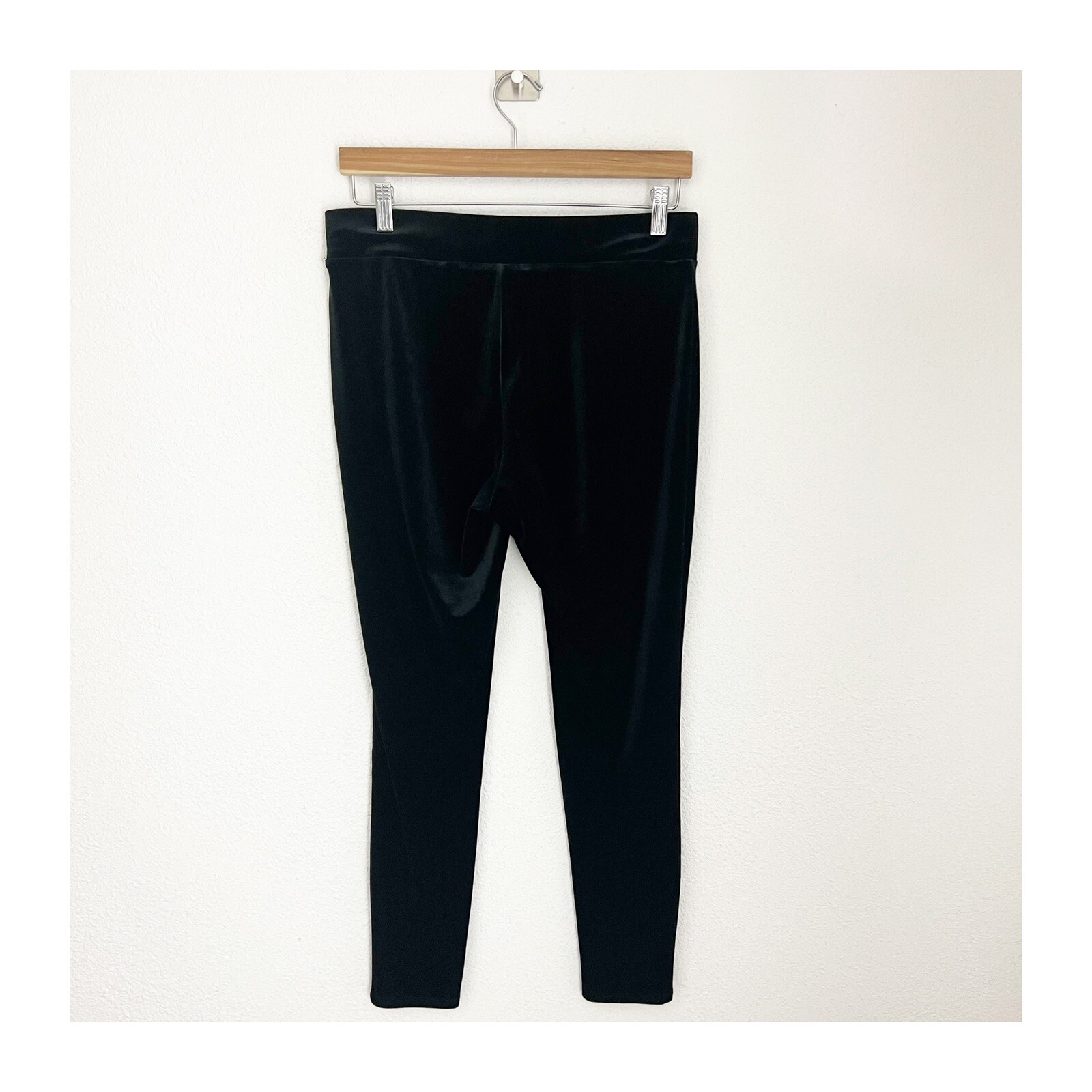 White House Black Market l Black Velvet Leggings | eBay