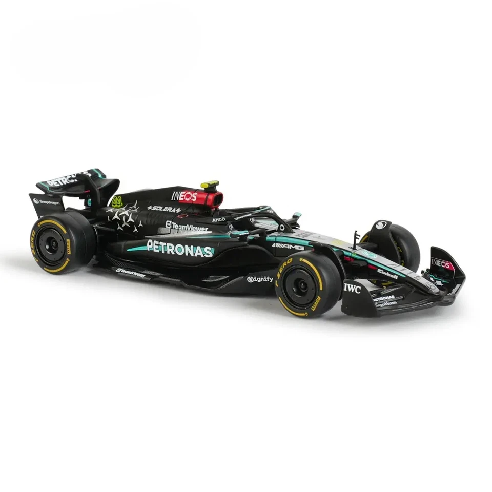 New Bburago 1:43 2024 Season Petronas AMG F1 W15 LEWIS HAMILTON #44 - Image 2 of 4