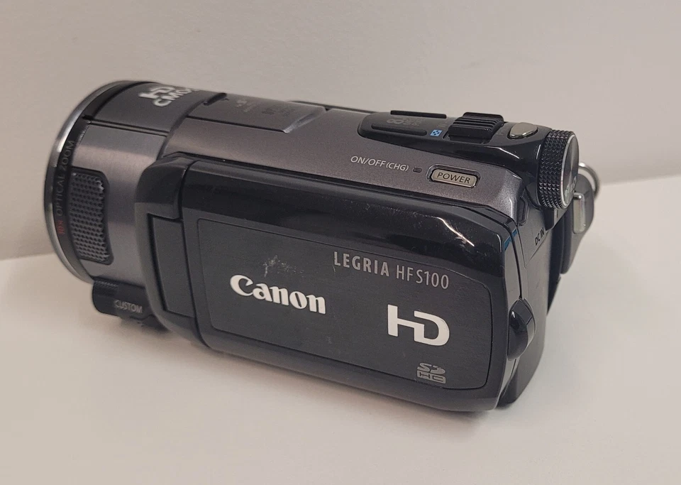 CANON LEGRIA HF S100 (HFS100) HD CAMCORDER (UK PAL) - No Charger - Image 3 of 4