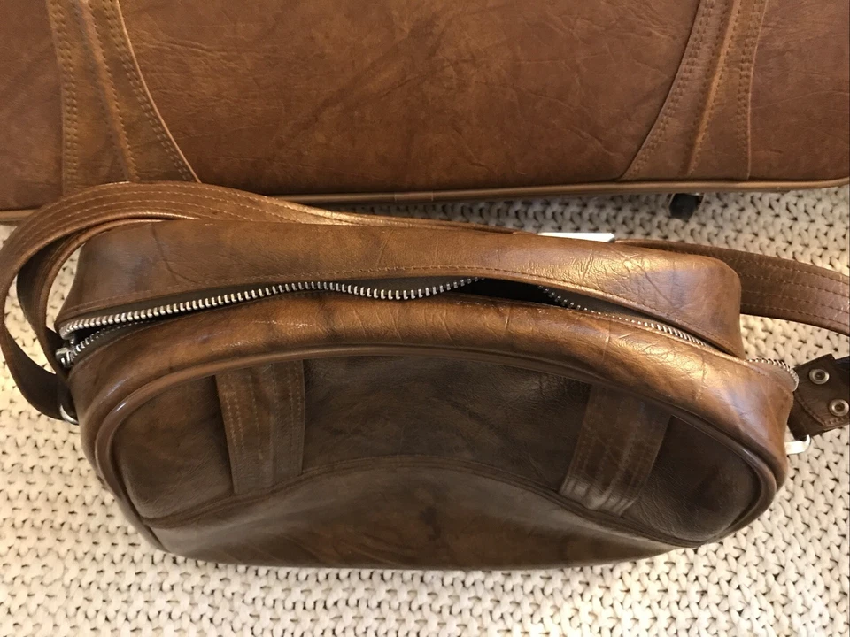 Juego de 4 piezas de equipaje de colección American Tourister Mustang marrón llaves blandas cajas bonito Foto 3 de 4