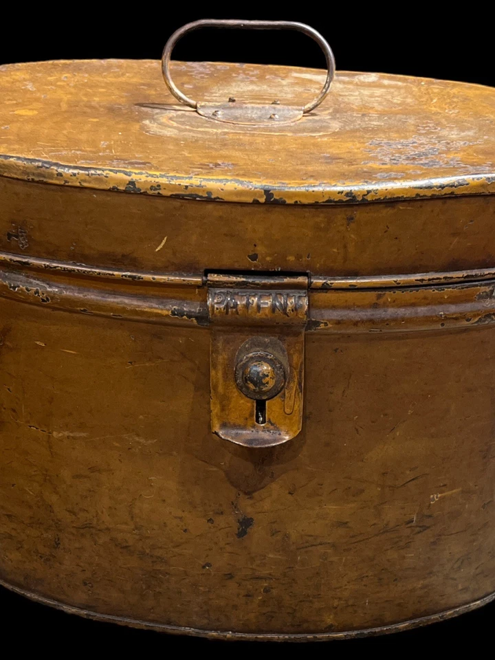 Antiguo Sombrero Tole Inglés Caja-Ovalado-Metal-15x12x10 Foto 2 de 4