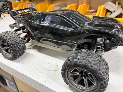 Traxxas Rustler 4 x 4 VXL Brushless Stadium Truck - Red 67076-4