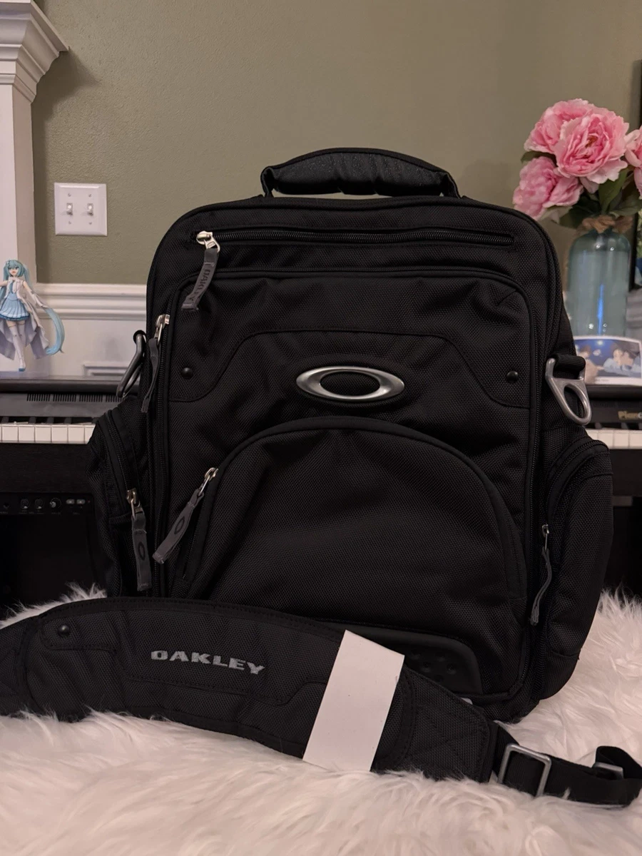 Oakley Messenger Bag for sale | eBay