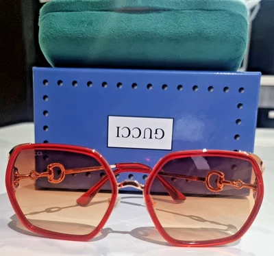 Gucci Women's Oversized Square Sunglasses Red Frame Brown Gradient Case Box - Image 1 of 4