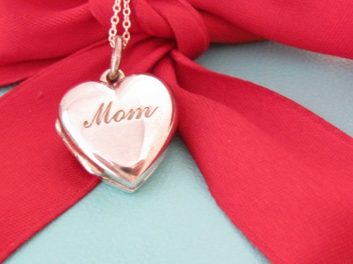 mom necklace tiffany