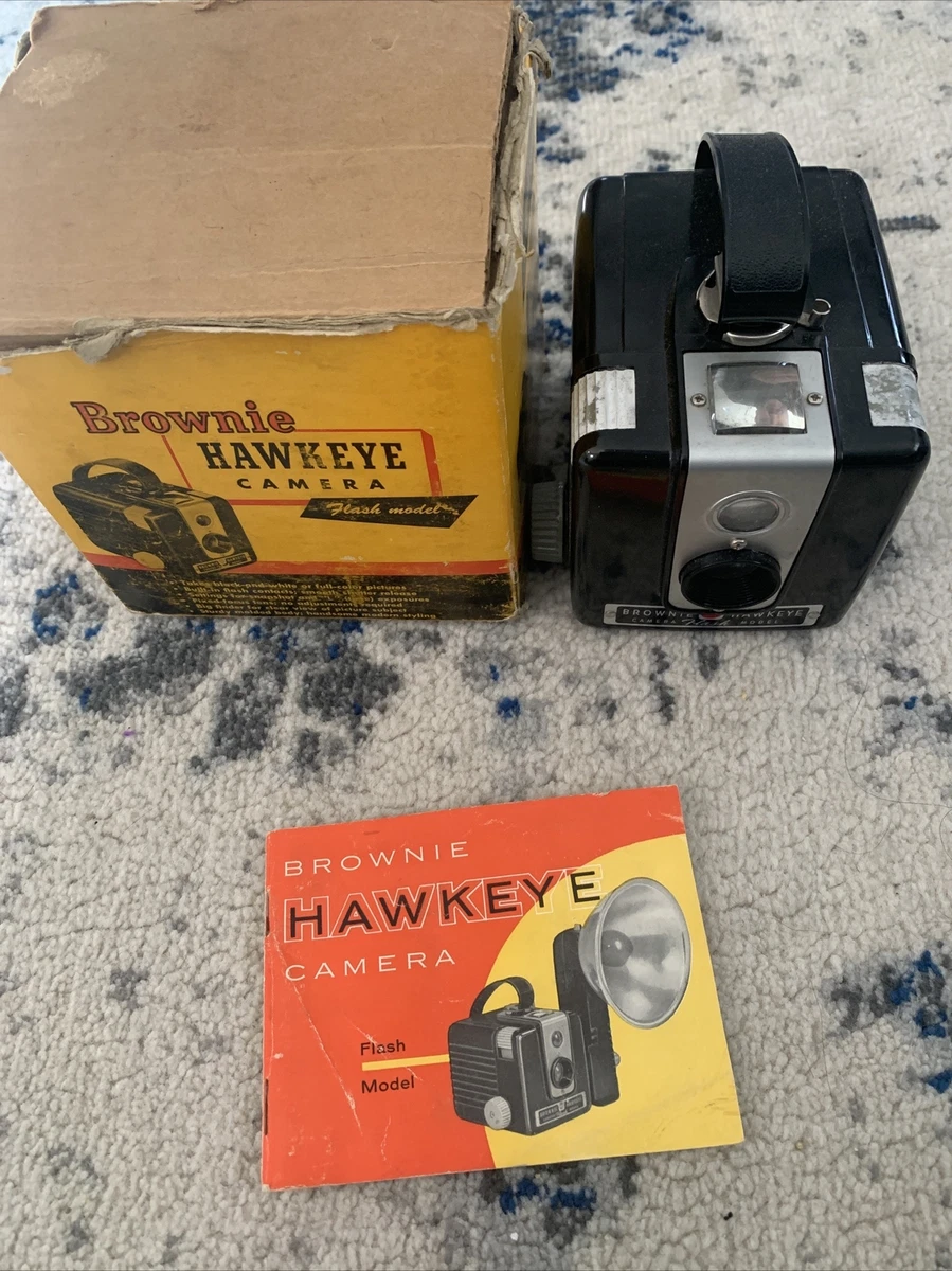 ブラウニー ホークアイ ビンテージ カメラ Amazon.com : Vintage Kodak Brownie Hawkeye Camera : Point And