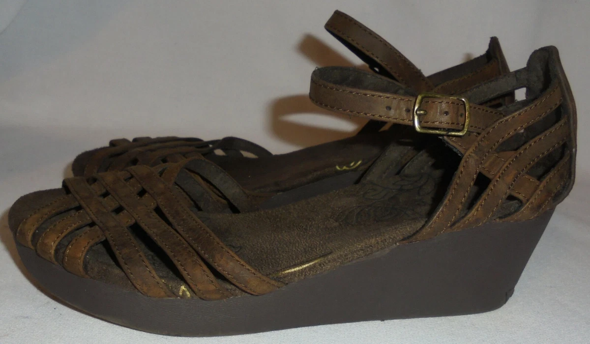 SKECHERS LADIES BROWN DISTRESSED LEATHER WEDGE HEEL SANDAL eBay