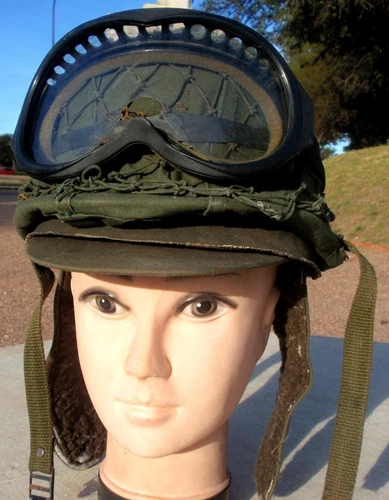 FALKLANDS MALVINAS WAR COMPLETE SET OF ARGENTINIAN ARMY US M1 HELMETS WINTER HAT