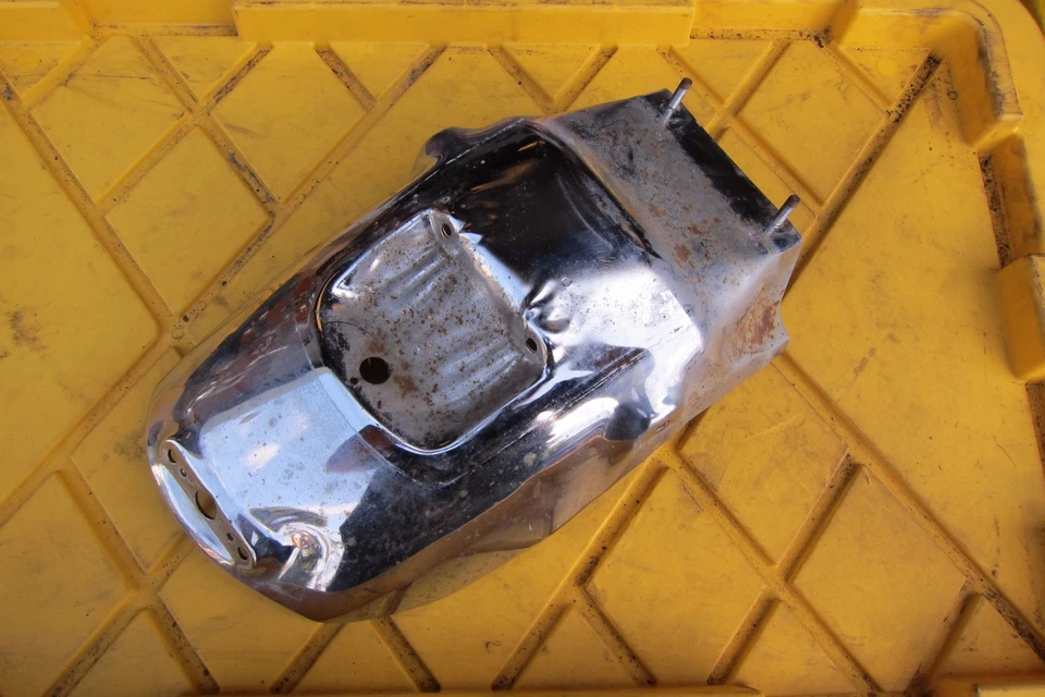 Honda VF750C 1982 V45 guardabarros trasero Magna Foto 2 de 4