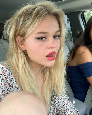 SEXY EMILY ALYN LIND 8x10 PHOTO * | eBay