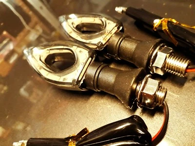 x2 CLIGNOTANTS MOTOS " LEDS " HONDA YAMAHA KAWASAKI DUCATI KTM SCOOTERS...... - Photo 1/4