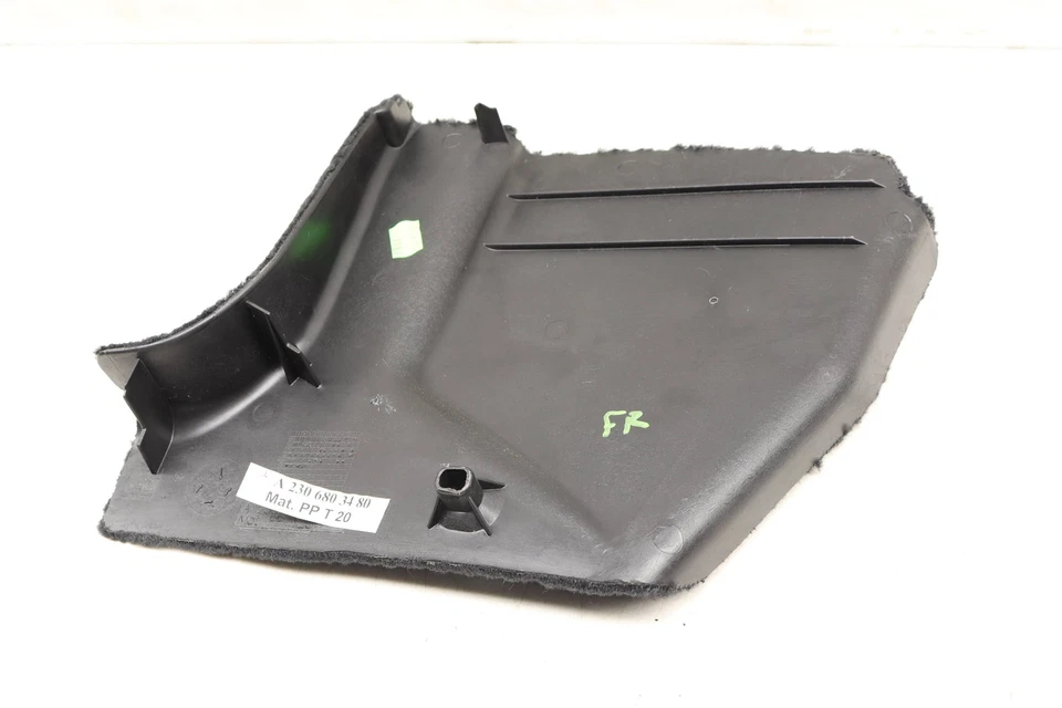 Mercedes-Benz SL63 AMG 2011-2012 - Cubierta/ajuste del panel inferior delantero derecho Foto 2 de 4