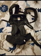 Ergobaby Omni 360 Cool Air Mesh Baby Carrier Onyx Black with Infant Insert