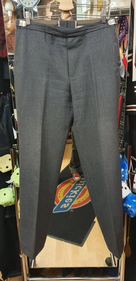 50er Jahre  2 Knopf Anzug  Größe Neuwertiger Zustand.Vintage mid Century Suit - Bild 2 von 4