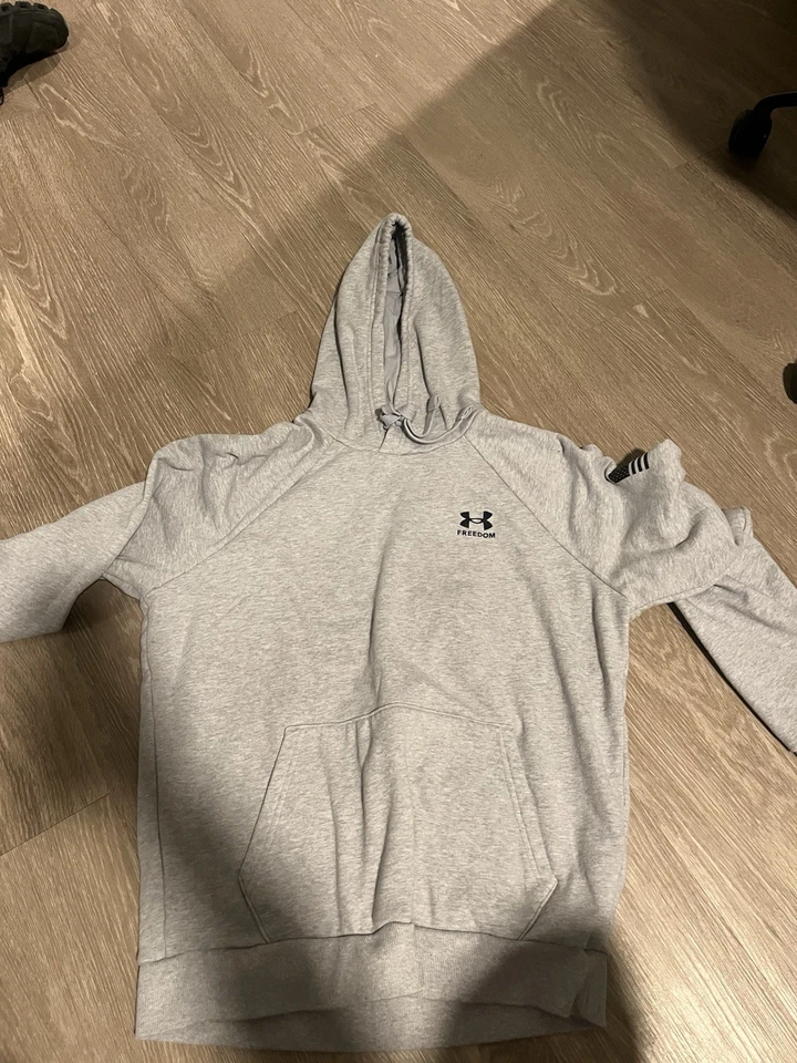 Under Armour Clothes Lot Men’s M - Image 4 of 4