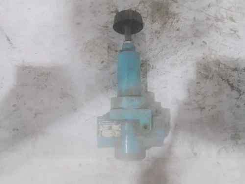 Wilkerson R30-06-000 Air Regulator (F6E)