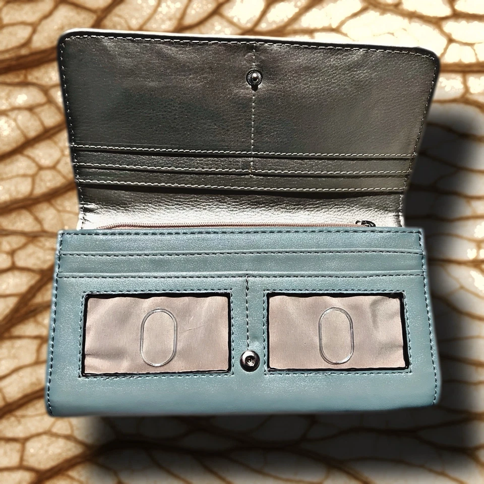 Cartera de cuero azul claro Nine & Company organizadora triple ventana de identificación Foto 3 de 4