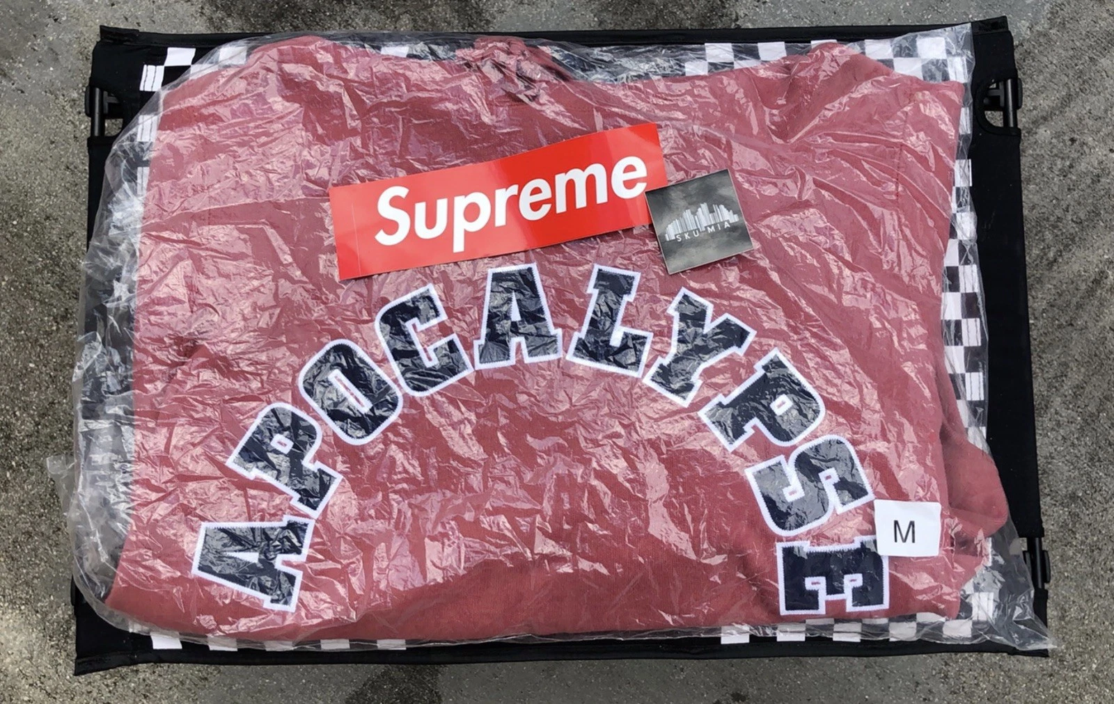 Sweat à capuche mauve SS16 Supreme Apocalypse neuf taille M boîte bandana