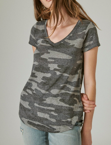 Lucky Brand Womens Shirt 2X Gray Camo V-Neck Short Sleeve T-shirt Blouse Top NWT