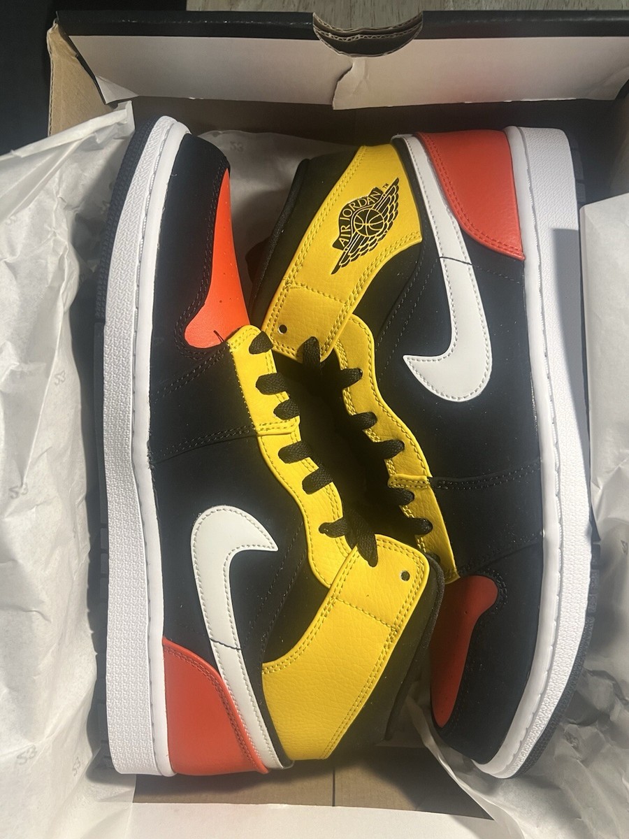 orangeです。 Amazon.com | Air Jordan 1 Low SE Men's Shoes (FB9907-102
