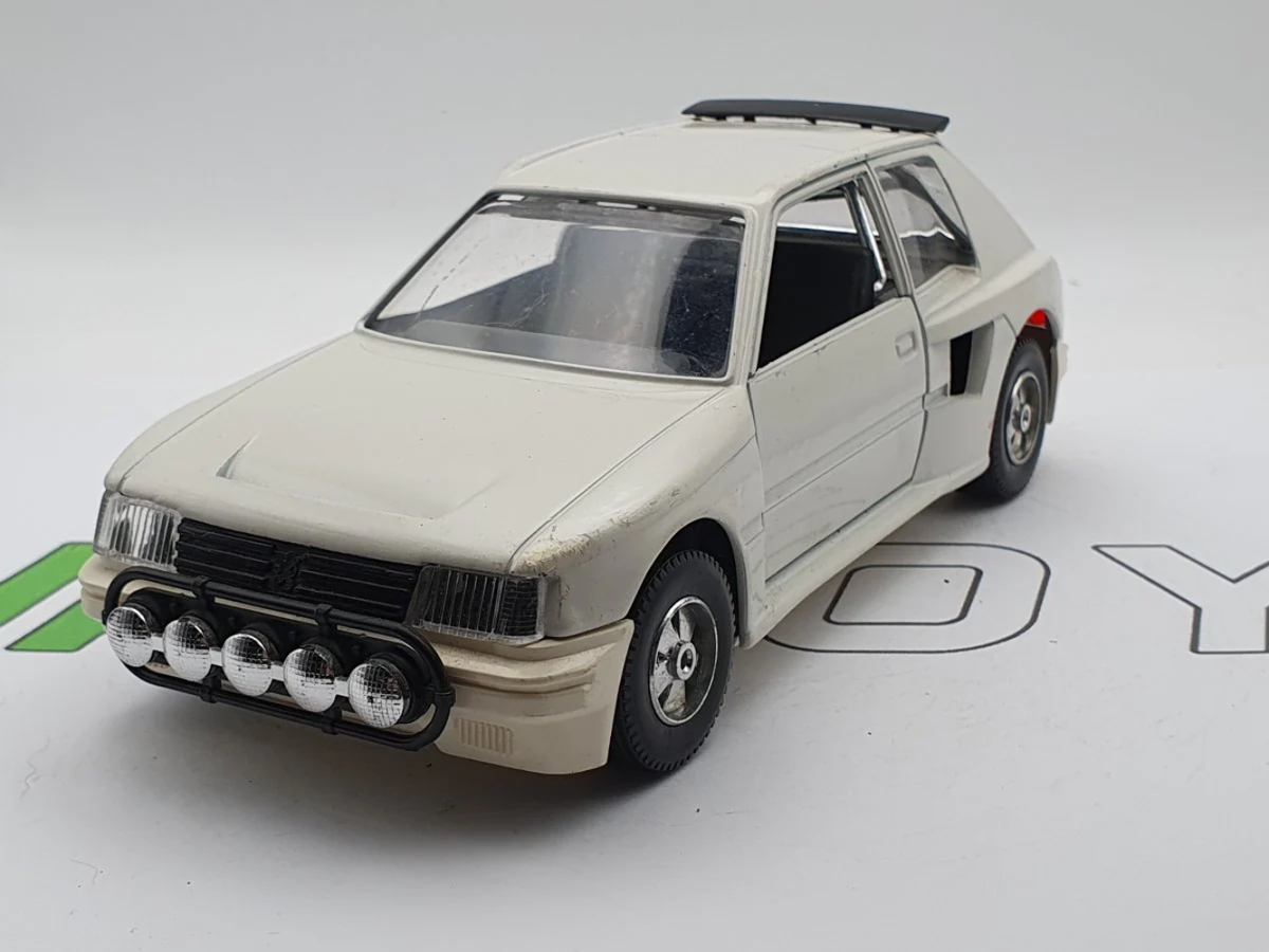 Peugeot 205 Turbo T16 Burago 1/25 | eBay