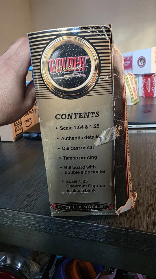 NYPD 2 Vehicle Gift Set 1/64 AND 1/25 CHEVROLET CAPRICES RARE - Image 3 of 4