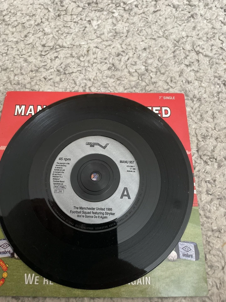 The Manchester United 1995 Football Squad - We’re Gonna Do It Again 7” Black Vin - Image 3 of 4