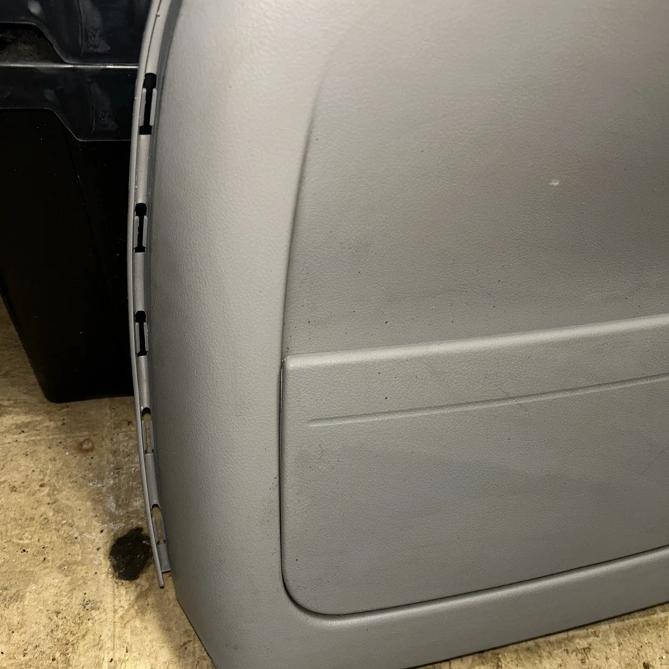 2010 TOYOTA CAMRY ПЕРЕДНЕЕ ЛЕВОЕ СИДЕНЬЕ ЗАДНИЙ ЧЕХОЛ СЕРЫЙ FB13 OEM 07 08 09 10 11 - Изображение 3 из 4