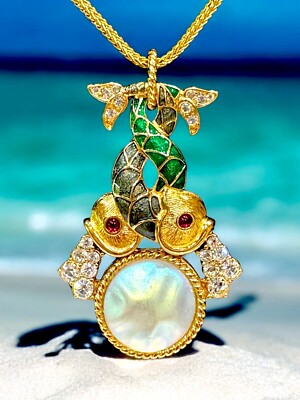 RARE 1998 TRIFARI LIMITED ED. GOLD-TONE CHAIN NECKLACE PISCES ZODIAC MOP PENDANT