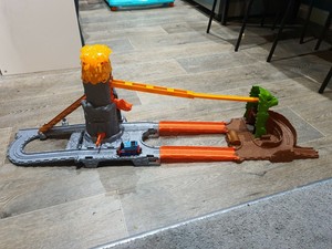 thomas daring dragon drop