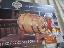 Mini Whiskey Barrel Keg Whiskey Decanter 27 fl oz Alcohol Dispenser Dashing NEW