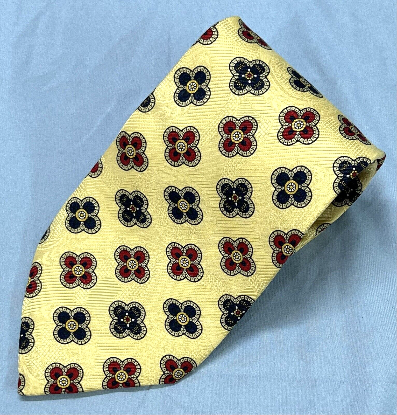 Tommy Hilfiger Men's Silk Tie Yellow Red Navy Quatrefoil Shamrock Pattern