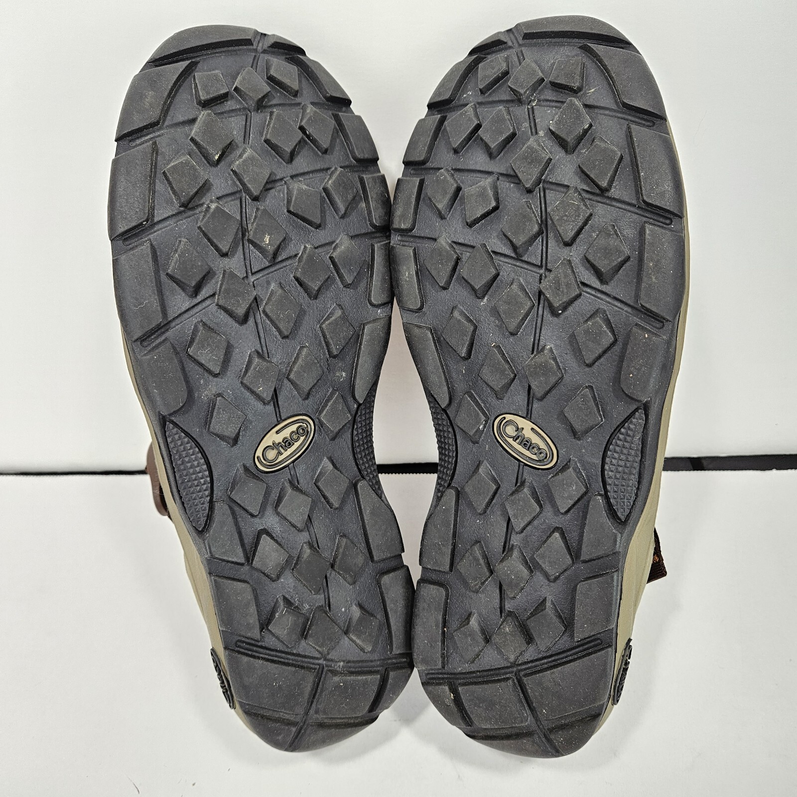 Chaco Mens Paradox Chocolate Brown Closed Toe Fisherman Sandals Shoes