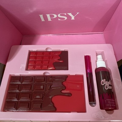 I Heart Revolution Chocolate Cherry 4Pc Gift Set: 2 Palettes, 1 Lipgloss, 1Spray