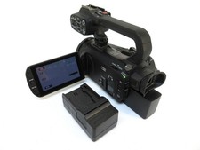 Canon XA20 HD Camcorder with HDU-1 XLR Audio Handle w/ Battery and Charger