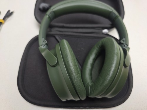 Bose QuietComfort Headphones (aka QC45) Noise Cancelling Wireless -Cypress Green - Picture 11 of 23