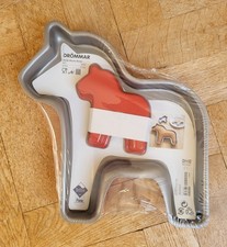 IKEA 2008 DR&Ouml;MMAR DROMMAR TEFLON RED DALA SWEDISH HORSE SHAPED BAKING TINS X2