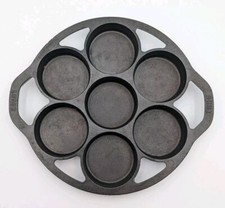 Vintage Lodge Cast Iron 7 Mini Cake Biscuit Baking Pan Made In USA 7B