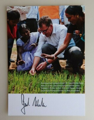 Autogramm Gerd Müller CSU Politiker MdB Bundesminister (72875)