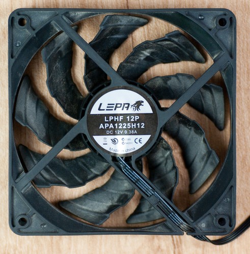 Lepa LPHF 12P / APA1225H12 120 mm Lüfter Kühler / TOP