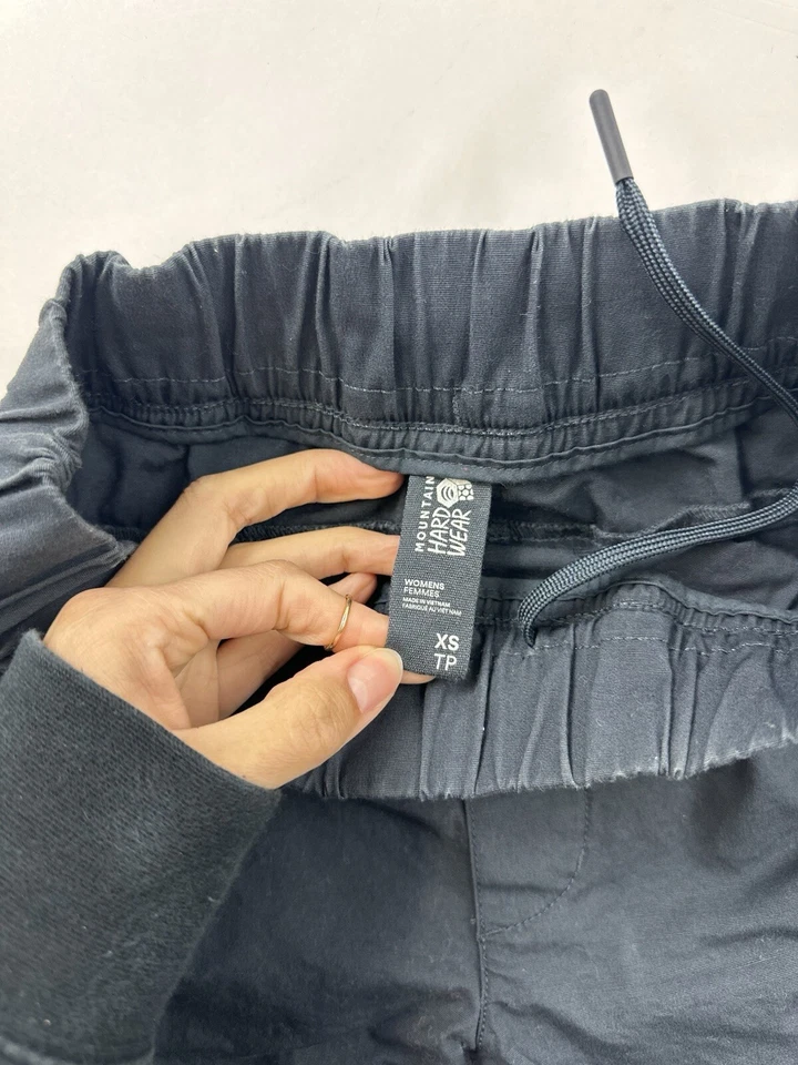 Шорты женские Mountain Hardwear XS черные туристические каскадные пропускные грузовые короткие - Изображение 4 из 4