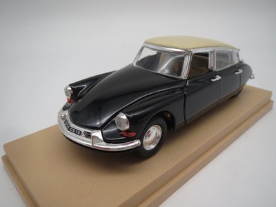 RIO  Citroen DS 19 Berlina  ''1956''  (schwarz/beige)  1:43  OVP !